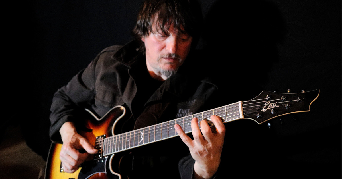 Giovanni Belli è un endorser per Eko Guitars