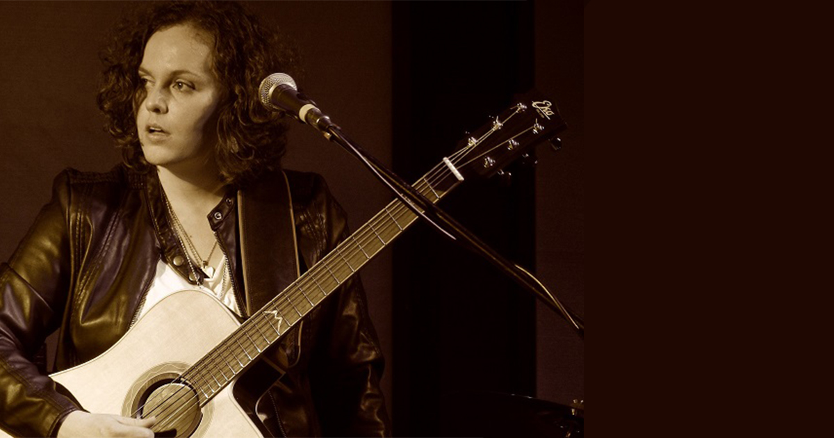 Greta-Merli-Eko-Guitars