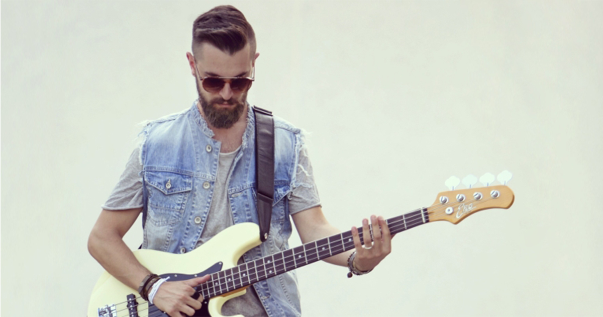 Matteo-Marinelli-Eko-Guitars