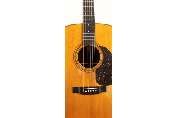 Martin & Co. - D-28 Street Legend