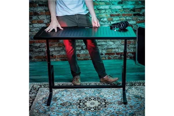 Quik Lok - DJ/233 Performance Workstation Structure