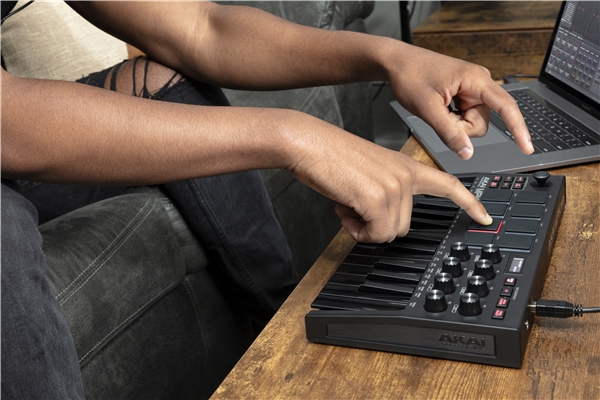 Akai Professional - MPK MINI MKIII BLACK
