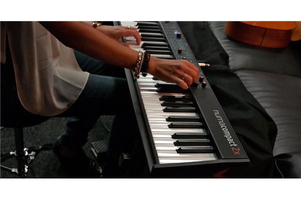 StudioLogic - NUMA COMPACT 2X