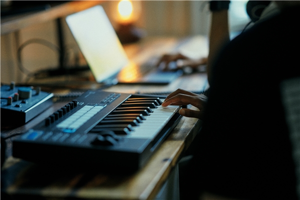 Novation - Launchkey 25 Mk3