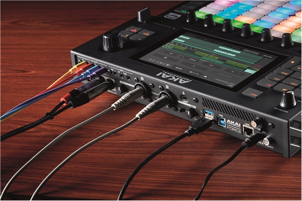 Akai Professional - FORCE
