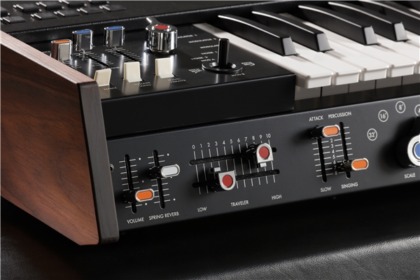 Korg - MINIKORG 700 FS
