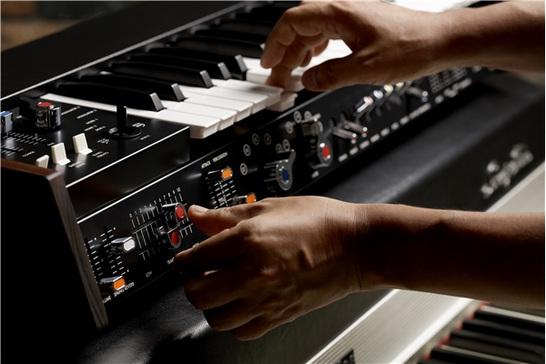 Korg - MINIKORG 700 FS