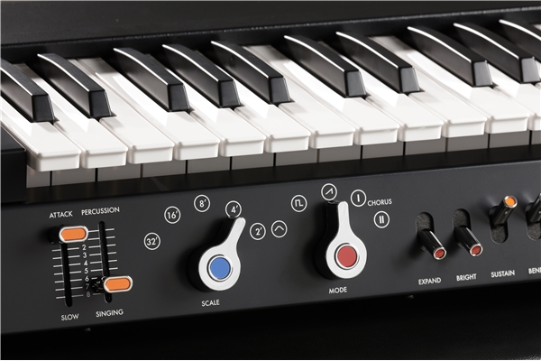 Korg - MINIKORG 700 FS