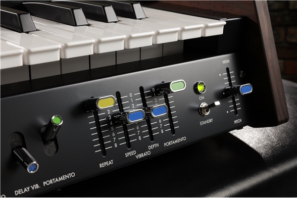 Korg - MINIKORG 700 FS