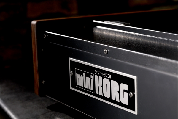 Korg - MINIKORG 700 FS