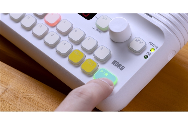Korg - KR-11