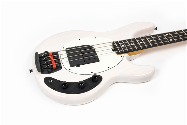 Music Man - StingRay Tim Commerford Passive Fight Night White Music Man - StingRay Tim Commerford Passive Fight Night White