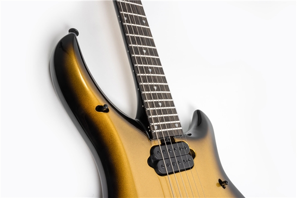 Music Man - Majesty 6 Gold Eclipse Music Man - Majesty 6 Gold Eclipse