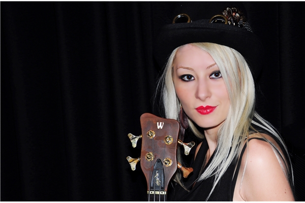 Madame Anais Noir