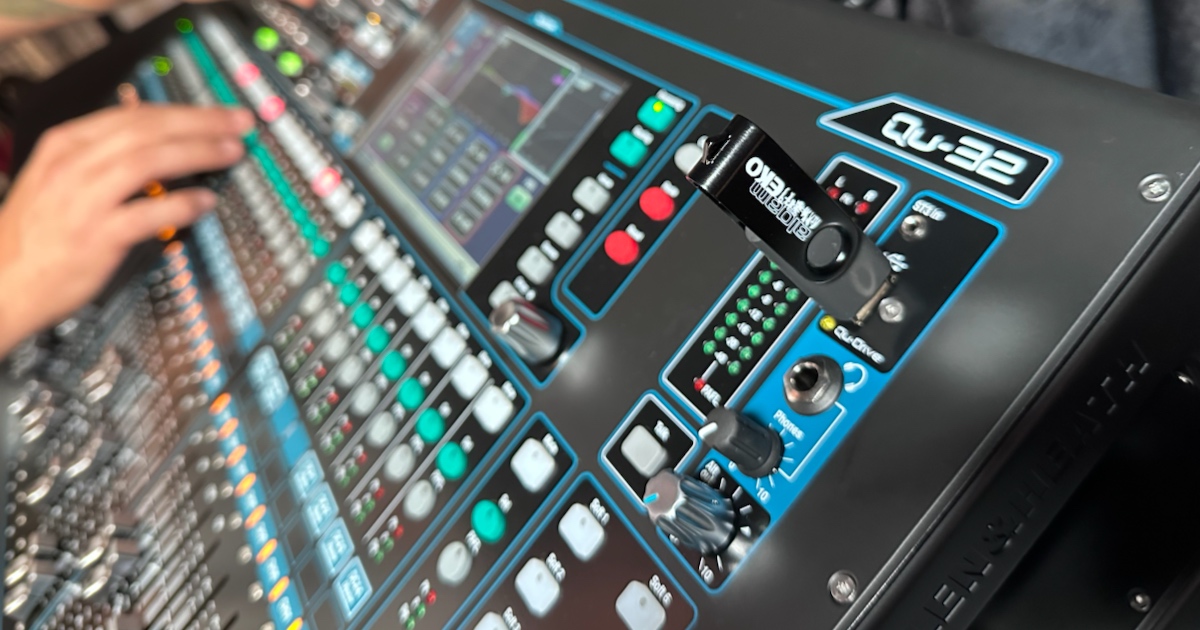 Allen & Heath serie di mixer digitali QU Allen & Heath serie di mixer digitali QU