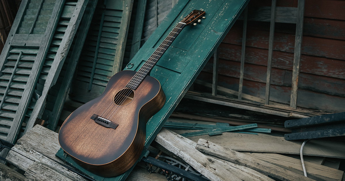Scopri le chitarre acustiche della serie 15 di Martin & Co. Scopri le chitarre acustiche della serie 15 di Martin & Co.